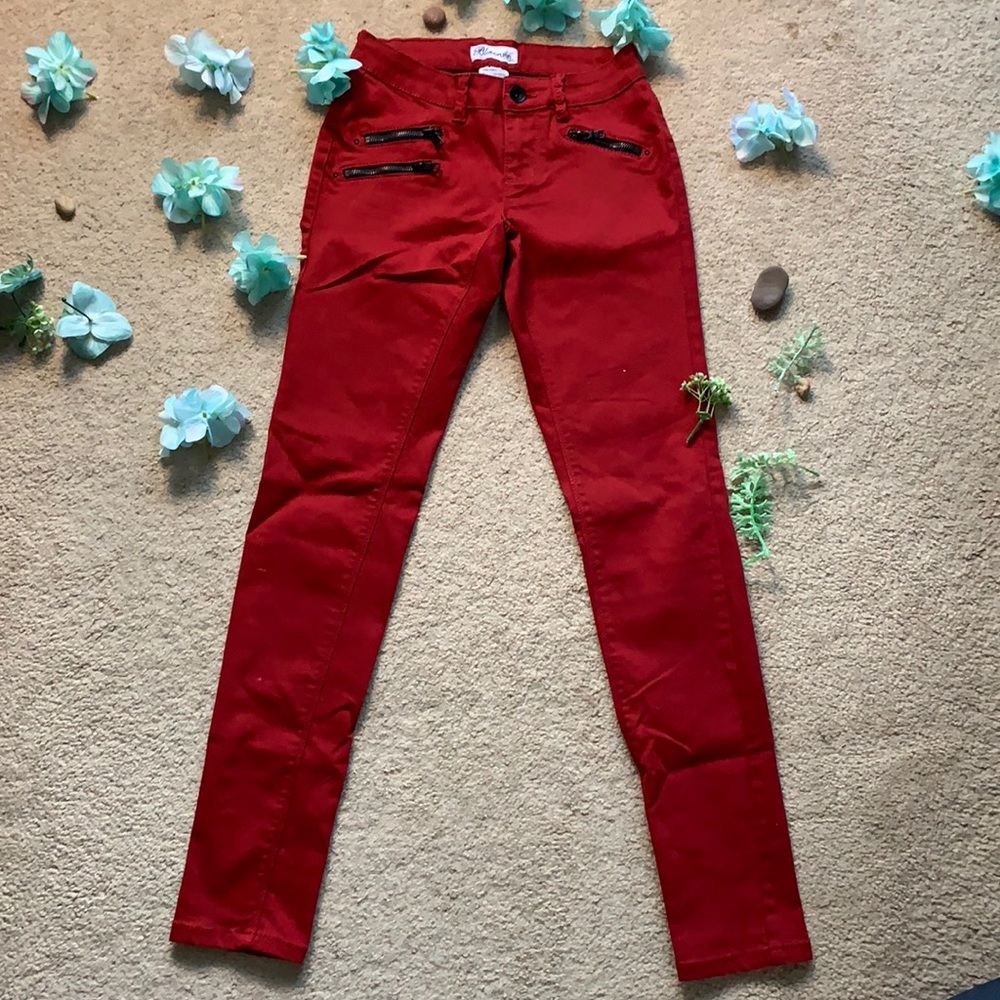 Juniors Pants